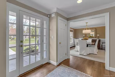 7 Shady Meadow Lane, Syosset, NY 11791 - Photo 4