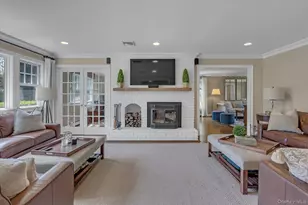 7 Shady Meadow Ln, Syosset, NY 11791 - Photo 16