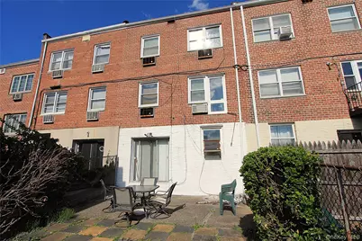 60-60 69th Place, Maspeth, NY 11378 - Photo 18