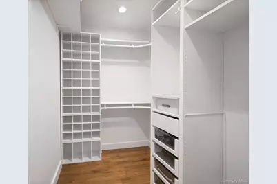 528 Mollie Boulevard, Holbrook, NY 11741 - Photo 18