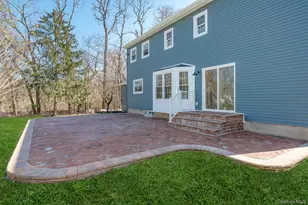 2 Pebble Hill Dr, Northport, NY 11768 - Photo 8