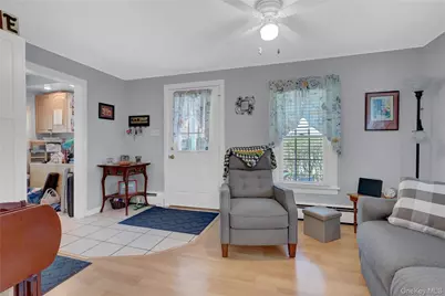 35 E 12th Street, Huntington Station, NY 11746 - Photo 12