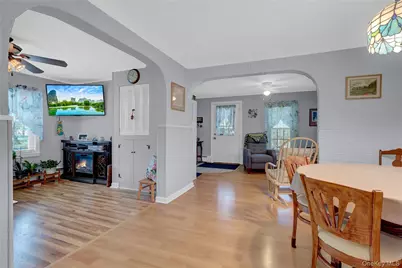 35 E 12th Street, Huntington Station, NY 11746 - Photo 14