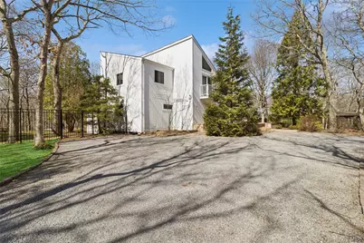 44 Diane Drive, East Hampton, NY 11937 - Photo 4