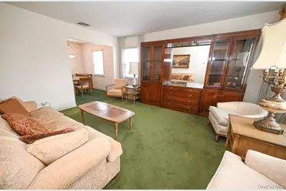 1102 Phoebe Street, Franklin Square, NY 11010 - Photo 4