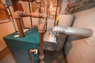 1102 Phoebe St, Franklin Square, NY 11010 - Photo 22