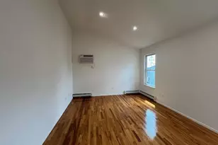 25 Norwood Rd, Port Washington, NY 11050 - Photo 10