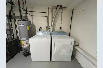 25 Norwood Road #Left, Port Washington, NY 11050 - Photo 18