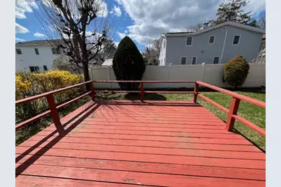 25 Norwood Road #Left, Port Washington, NY 11050 - Photo 4