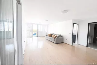 2 Bay Club #10V, Bayside, NY 11360 - Photo 2