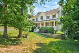41 Lindy Dr, Carmel, NY 10512 - Photo 2