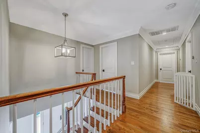 9 Maureen Drive, Mount Sinai, NY 11766 - Photo 18