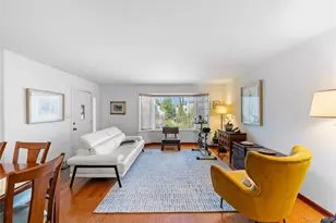240-46 Oak Park Dr, Little Neck, NY 11362 - Photo 4