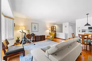 24046 Oak Park Dr, Little Neck, NY 11362 - Photo 4