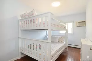 43 Flagstone Ln, Westbury, NY 11590 - Photo 16