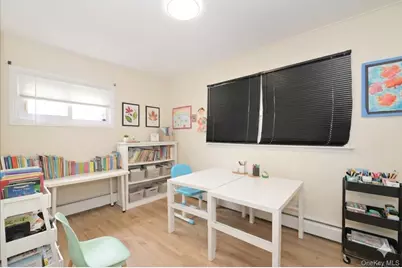 43 Flagstone Lane, Westbury, NY 11590 - Photo 12