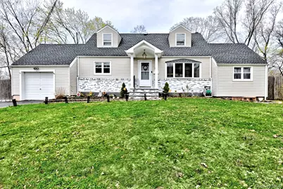 12 Bruce Lane, Kings Park, NY 11754 - Photo 2