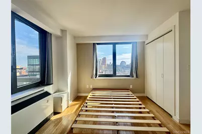 3916 Prince Street #7B, Flushing, NY 11354 - Photo 2