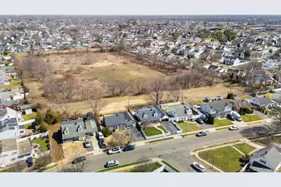 59 Slate Lane, Levittown, NY 11756 - Photo 22