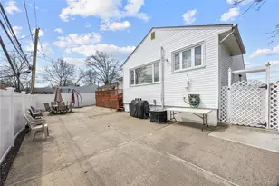 21 Darewood Ln, Valley Stream, NY 11581 - Photo 26