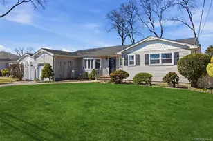 64 Avenue D, Holbrook, NY 11741 - Photo 2