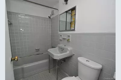 281 Garth Road #B3D, Scarsdale, NY 10583 - Photo 14