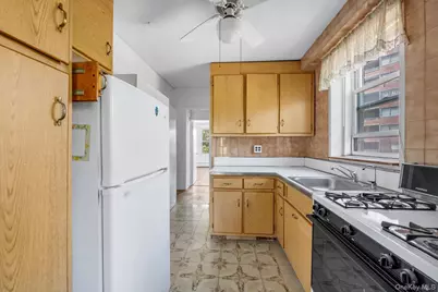 97-10 62 Drive #3H, Rego Park, NY 11374 - Photo 6