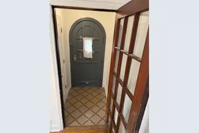 11587 219th Street, Cambria Heights, NY 11411 - Photo 10