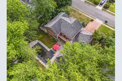 8 Percheron Lane, Roslyn Heights, NY 11577 - Photo 28