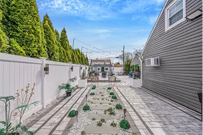 2 Drake Lane, Levittown, NY 11756 - Photo 32