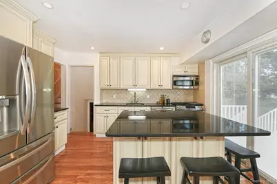 53 Stuart Drive, Syosset, NY 11791 - Photo 6