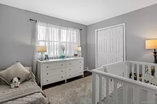 139 Ridgewood Ave, Farmingville, NY 11738 - Photo 18