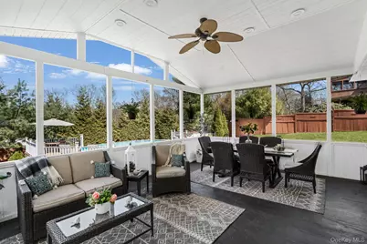 139 Ridgewood Avenue, Farmingville, NY 11738 - Photo 20