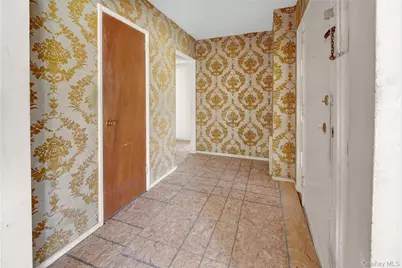 197 Delaware Avenue, Freeport, NY 11520 - Photo 18