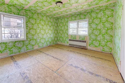 197 Delaware Avenue, Freeport, NY 11520 - Photo 16