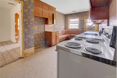 197 Delaware Avenue, Freeport, NY 11520 - Photo 8