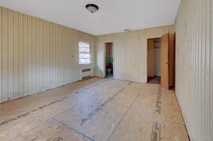 197 Delaware Ave, Freeport, NY 11520 - Photo 12