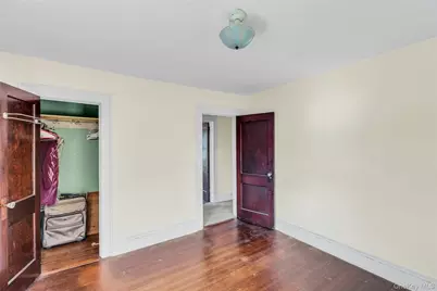 126 Stuyvesant Avenue, Merrick, NY 11566 - Photo 10