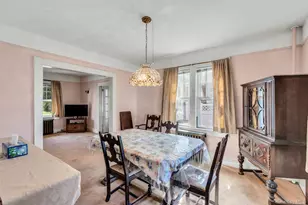 126 Stuyvesant Ave, Merrick, NY 11566 - Photo 6