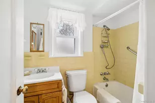 25 Adelaide St, Floral Park, NY 11001 - Photo 16