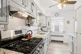 25 Adelaide St, Floral Park, NY 11001 - Photo 6