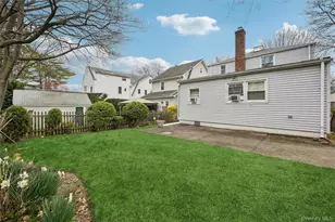 25 Adelaide St, Floral Park, NY 11001 - Photo 18