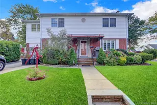 54 Nugent St, New Hyde Park, NY 11040 - Photo 2