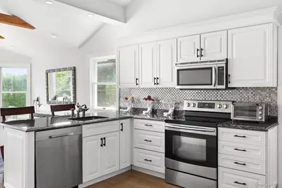 31 Club Lane, Remsenburg, NY 11960 - Photo 8