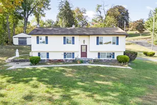 7 Mt Rose Rd, Marlboro, NY 12542 - Photo 2