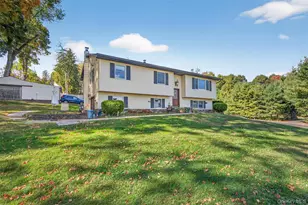 7 Mt Rose Rd, Marlboro, NY 12542 - Photo 2