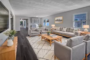 11 Frost Valley Dr, Patchogue, NY 11772 - Photo 2