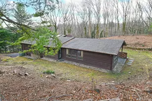 10 Ponderosa Dr, Melville, NY 11747 - Photo 28