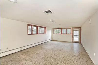 10 Ponderosa Drive, Melville, NY 11747 - Photo 24