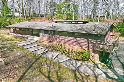 10 Ponderosa Drive, Melville, NY 11747 - Photo 36